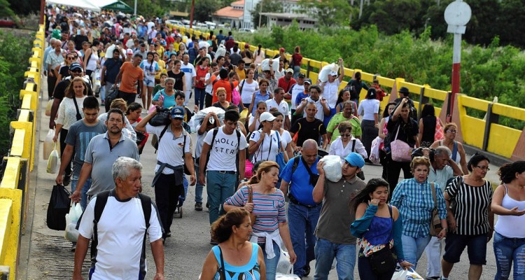 lacalle.com .ve acnur declaro a migrantes venezolanos como refugiados ante todos los paises del mundo gale venezolanos cruzan a colombia 1920
