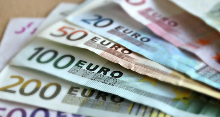 Este viernes la mesa de cambio cerró en Bs 21.806,60 por euro 1 EUROS PÍXABAY