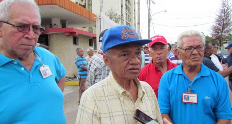 Jubilados de PDVSA protestan en Maracaibo 700x352