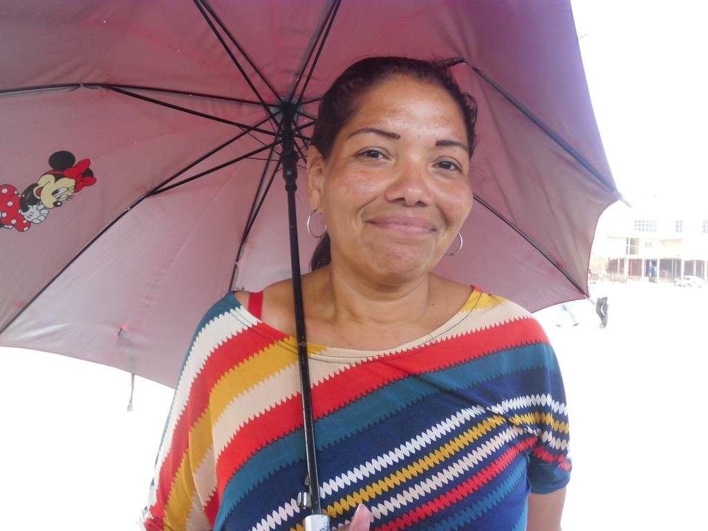 Silvana Barreto “Voy hasta Pomona todos los días y me cobran 2 Bs.S me parece justo porque debemos ver también el punto de vista de los choferes y de todo lo que deben costear”