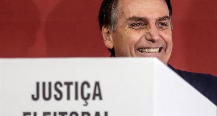 jair bolsonaro vota en elecciones brasil 07102018 efe