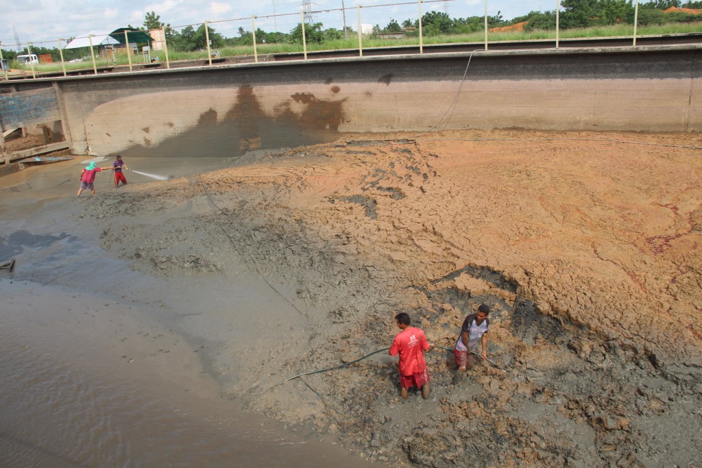 Hidrolago: Culminan trabajos en Planta C (+FOTOS) 2 Limpieza Sedimentador 1