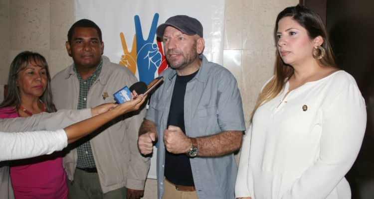 Ángelo Palmeri coordinador del Eje Occidente para Congresos Regionales del Frente Amplio Venezuela Libre ... 1