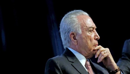 temer 1200 800x445