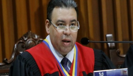 Sala Constitucional Presidente Juan José Mendoza 800x445