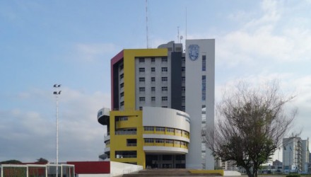 Sede Rectoral de la Universidad del Zulia min 696x421