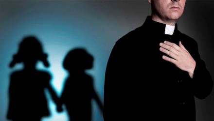 sacerdote que abuso sexual