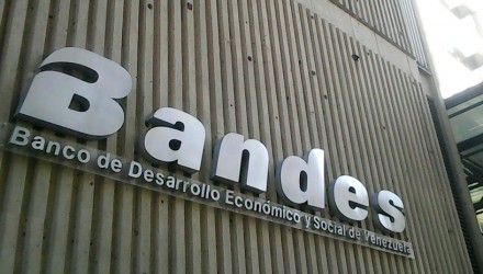 5c952fdee9180fe9648b4569