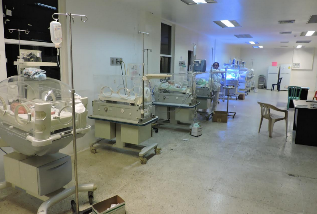 Willy Casanova recorrió el SAHUM durante el apagón para verificar situación de pacientes 3 Captura de pantalla 2019-03-14 a las 16.36.59