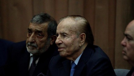 Tribunal argentino absuelve menem 720