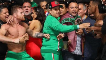 Canelo Alvarez y Jacobs 1 700x352