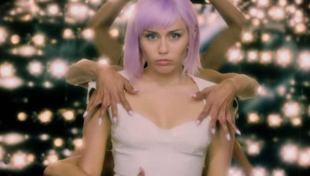 rs 1024x759 190515035538 1024 Miley Cyrus Blackmirror 51519 JB