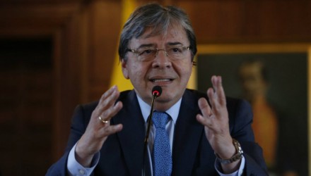 Carlos Holmes Trujillo