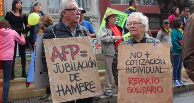 Vuelven a las calles, Chilenos reclaman que su actual sistema de pensiones es un "¡Un robo!", "¡una estafa!", "¡nefasto!" 1 Capturaqqqqqqqqq