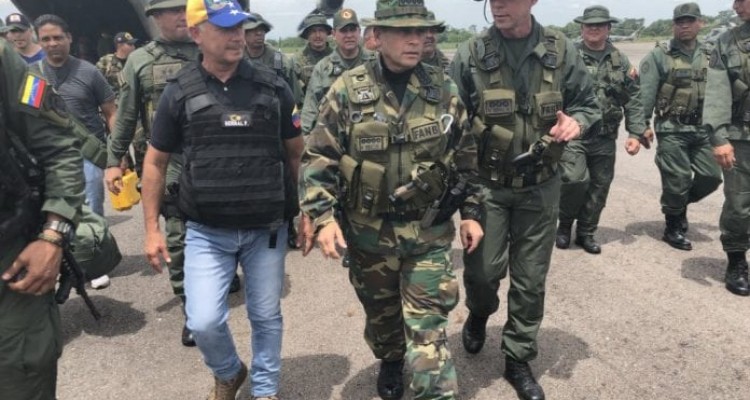 Freddy Bernal garantizó el resguardo de la frontera con Colombia 1 Freddy Bernal en la frontera del Táchira 696x522