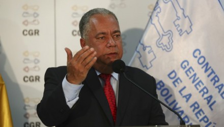ECB qMoX4AELJlL 1