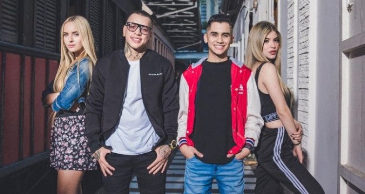 La Melodía Perfecta canta sobre las parejas en su tema «Vainas de amor» 1 La Melodía Perfecta 696x464