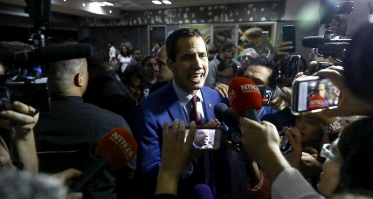 Guaidó denunció acoso a diputados en hotel Paseo Las Mercedes 1 b7f68b0374c021ca8e8a1ebd5ce0981ccfce5f90 696x464