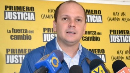 diputado angel medina 18566 696x392