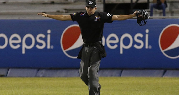 La Lvbp sumó a cinco árbitros del sistema de MLB para los playoffs 1 lvbp