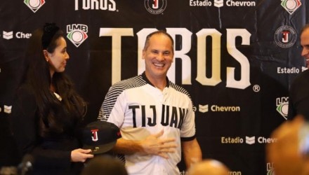 vizquel toros 696x464