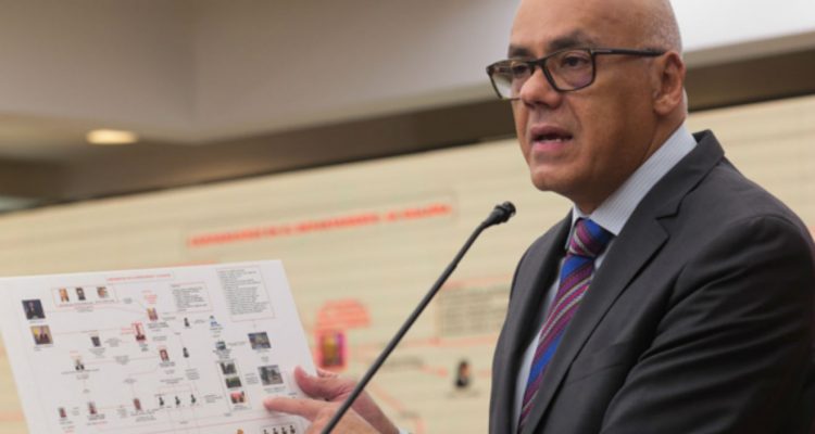 Rodríguez: Arsenal de armas incautado fue comprado por Juan Guaidó 1 Arsenal