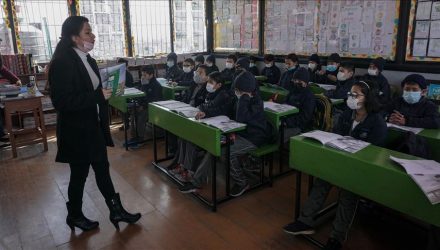 corona y escuelas