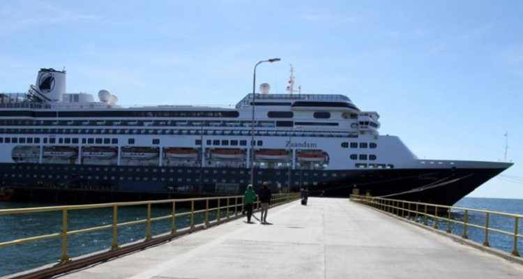 Crucero Zaandam con 42 enfermos se dirige a Panamá tras cierre de puertos en Sudamérica 1 Zaandam
