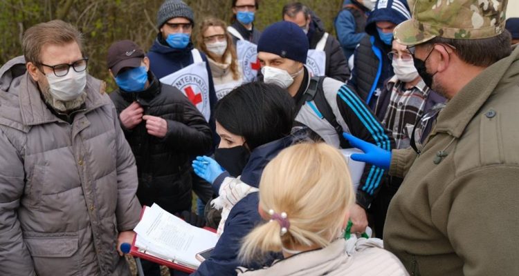 Ucrania y separatistas efectuaron primer canje de prisioneros de este año 1 Ucrania