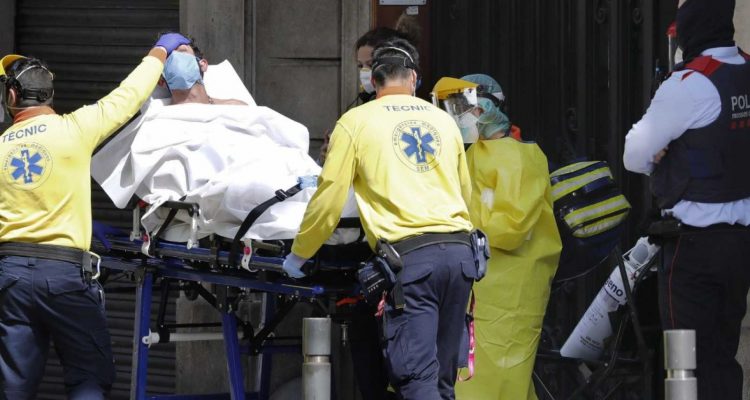 España registró 435 muertes por coronavirus en las últimas 24 horas (+Video) 1 España