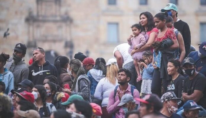 Desalojaron a 200 venezolanos de albergue en Bogotá