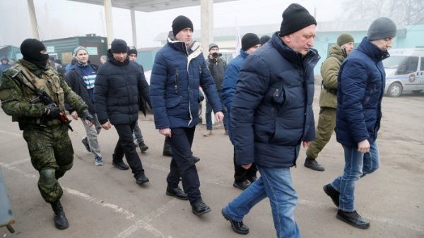Ucrania y separatistas efectuaron primer canje de prisioneros de este año 2 Ucrania
