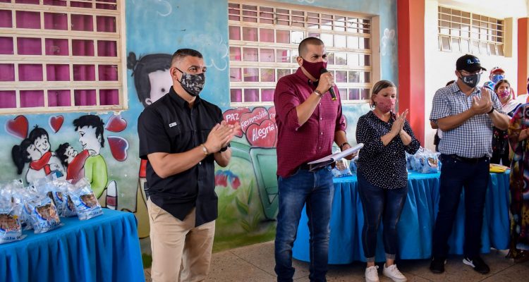 Más de 40 mil niños se beneficiarán del programa Vaso de Leche Escolar en San Francisco 1 gobernador y alcalde