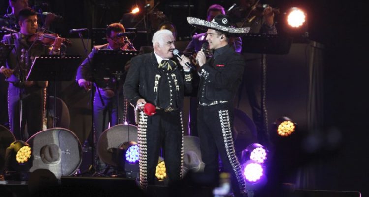 Alejandro Fernández regresa al mariachi junto a su padre 1 800 1 2