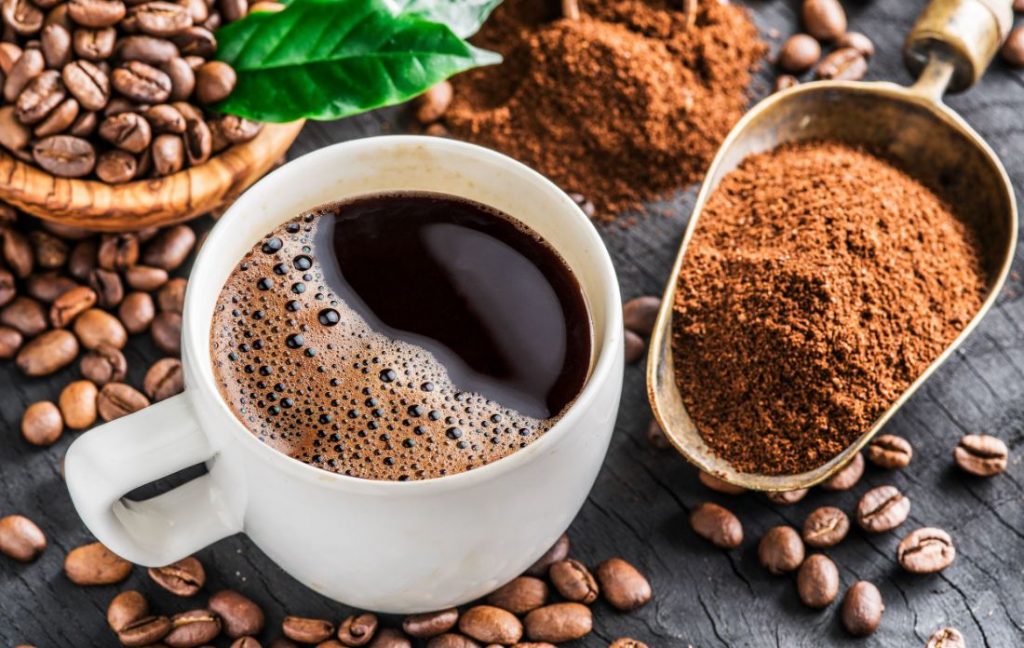 La hora perfecta para tomar café: el secreto para vivir más 3 cafes