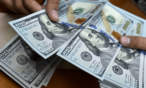 Dólar paralelo cotiza en 204.118,05 y 205.356,78 bolívares 2 dolar paralelo