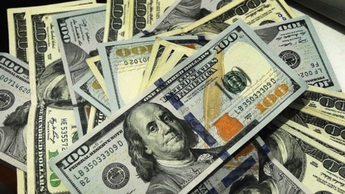 Dólar paralelo abrió a la baja en Bs.203.638,81 y Bs.205.755,54 2 dolares 3