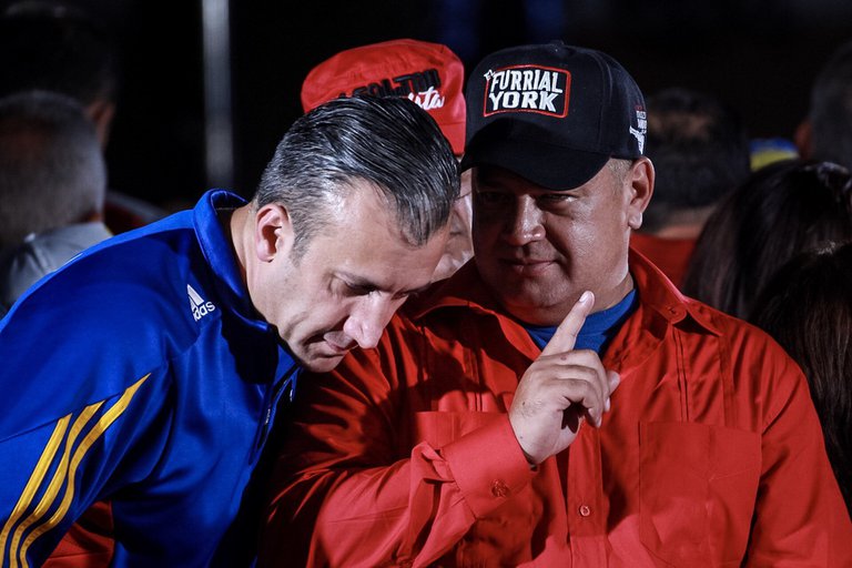 El diputado venezolano Luis Parra fue hospitalizado de urgencia por síntomas similares al coronavirus 2 diodado y tarek