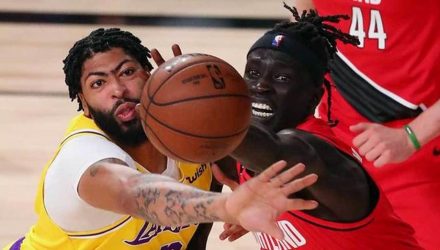 lakers b
