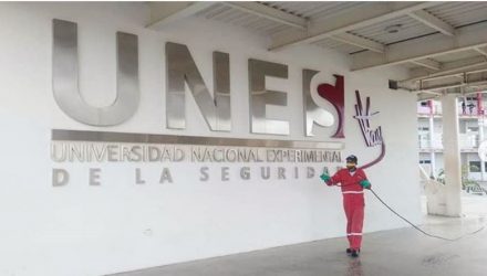 unes