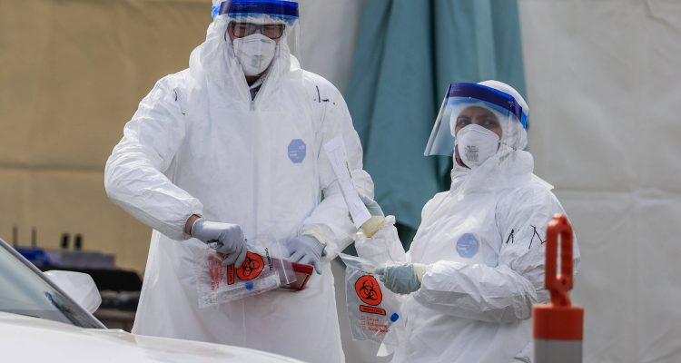 EE.UU. registró nuevo récord de casos nuevos de Covid-19 superando los 100.000 en las últimas 24 horas 1 casos