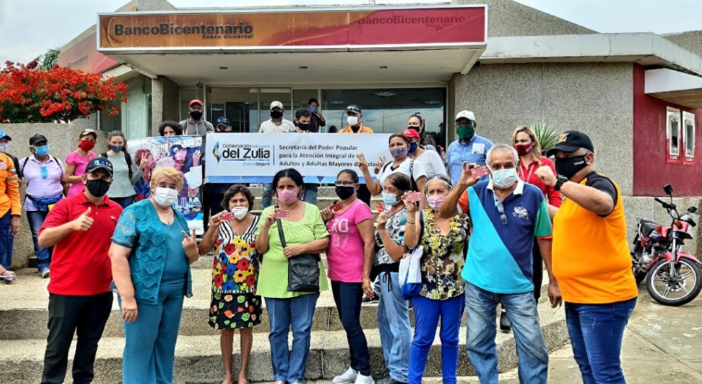 Gobernación del estado Zulia entregó 347 tarjetas de débito a Adultos Mayores 2 Gobernación