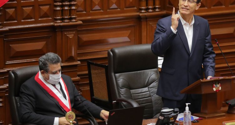 El Congreso de Perú aprobó la destitución del presidente de la nación Martín Vizcarra 1 Perú