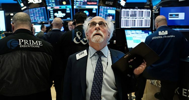 Wall Street arranca 2021 con pérdidas por agravamiento de la pandemia 1 street