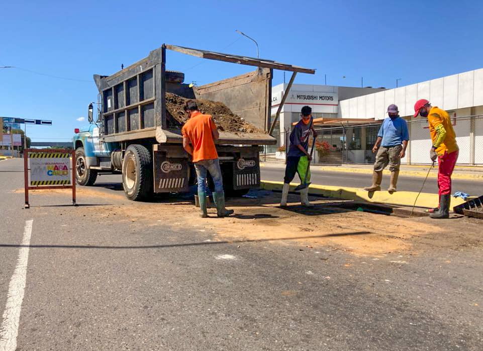 Más de cuatro mil toneladas de asfalto se han colocado en los corredores viales de Maracaibo 4 IMG 20210104 WA0022
