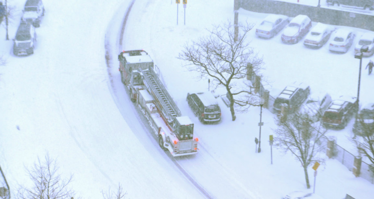 Fuerte tormenta de nieve en Nueva York: Decretan estado de emergencia y suspenden vacunación 1 Nueva York