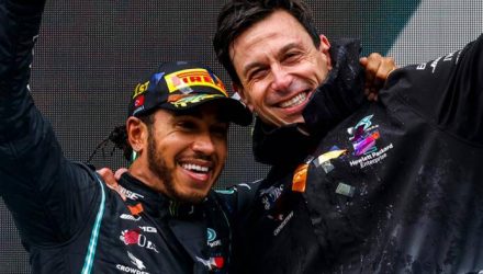 Hamilton Mercedes contrato