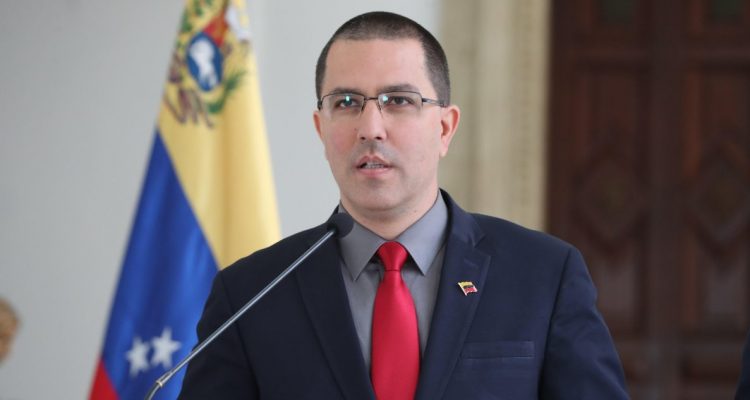 Arreaza denuncia que Duque tiende cortinas de humo para ocultar su accionar contra Venezuela 1 Arreaza