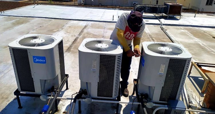 Gobernación del Zulia instaló 9 toneladas de aire acondicionado en el Hospital Dr. Regulo Pachano Añez 1 Zulia