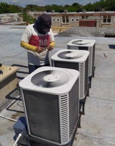 Gobernación del Zulia instaló 9 toneladas de aire acondicionado en el Hospital Dr. Regulo Pachano Añez 4 Zulia